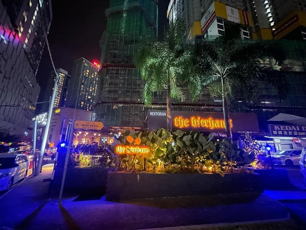 Gæstehus R8 Hotel-Style Room With Projector #1Min Walk To Ksl City Mall Johor Bahru
